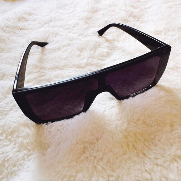 Greta Black Oversized Statement Sunglasses - Picture 7 of 11